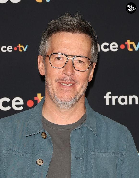 "J’aurai mis longtemps à venir dans le pays de naissance de ma mère… mais ça valait le coup d’attendre" a-t-il écrit en légende du carrousel. 

Jean-Luc Lemoine au photocall pour la conférence de presse de rentrée de France TV à la Grande Halle de la Villette à Paris.

© COADIC GUIREC / BESTIMAGE