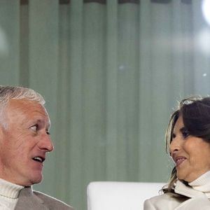 Didier Deschamps, le selectionneur de l'equipe de France, et sa femme Claude durant la rencontre de football de Ligue 1 Monaco - Paris Saint Germain (PSG) au stade Louis II de Monaco, le 18 décembre 2024.