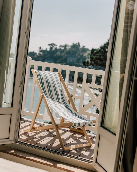 Hôtel Les Bassans où séjourne Apolline de Malherbe pour les vacances.