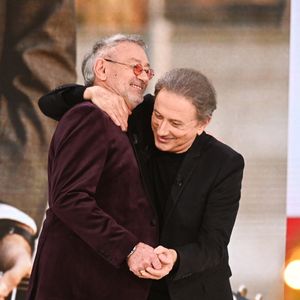 Exclusif - Michael Jones et Michel Drucker - Enregistrement de l'émission "Vivement dimanche, sur le thème de l'amitié entre M.Jones et J.J.Goldman", au Studio Rive Gauche à Paris, présentée par M.Drucker et diffusée le 22 décembre sur France 3
© Guillaume Gaffiot / Bestimage