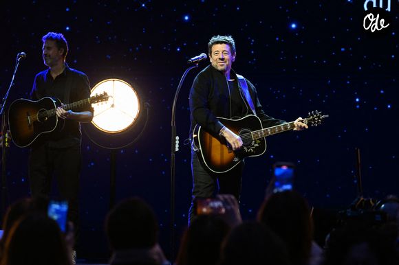 Patrick Bruel -Patrick Bruel est au Grand Palais pour un concert exclusif à l'occasion des 200 ans du Figaro à Paris le 15 janvier 2026.  Du 14 au 16 janvier 2026, Le Figaro célébrera les deux siècles de son histoire à travers une exposition exceptionnelle au Grand Palais. © Lionel Urman/Bestimage