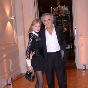 Exclusif - Bernard-Henri Lévy (BHL) et sa femme Arielle Dombasle - Moma Group fête son 10ème anniversaire à l'hôtel Salomon de Rothschild à Paris le 5 septembre 2022.  Promoteur d’un art de vivre à la française, le PDG de Moma Group promet de créer 40 nouvelles adresses à travers le monde en faisant rayonner ses concepts emblématiques que sont Café Pérouse, Noto, Casa Amour et Mimosa. © Rachid Bellak/Bestimage