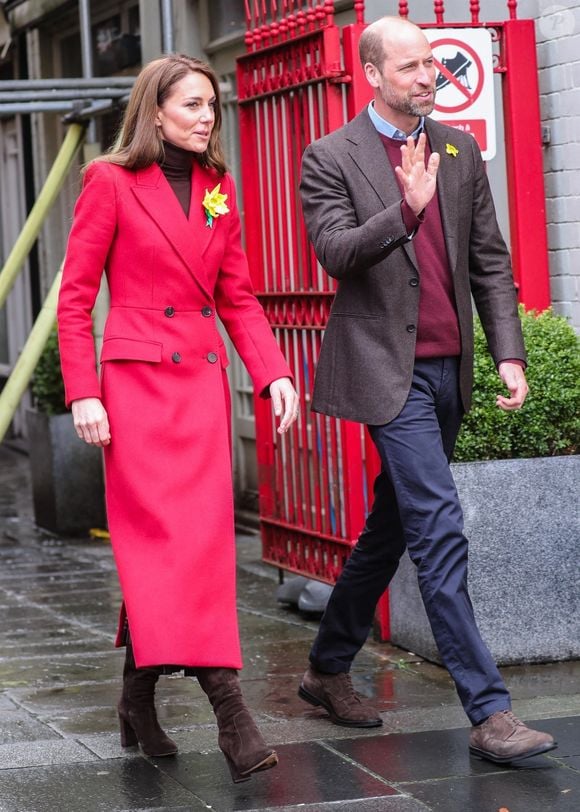 Le prince William, prince de Galles, et Catherine (Kate) Middleton, princesse de Galles lors de leur visite royale à Pontypridd, Royaume Uni, le 27 février 2025. © Backgrid UK/Bestimage