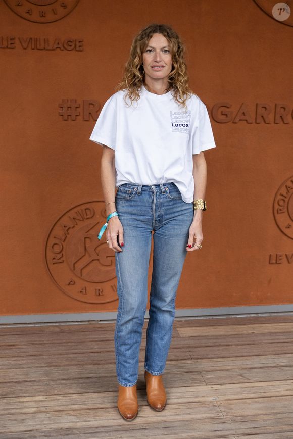 Aurélie Saada au village lors des Internationaux de France de Tennis de Roland Garros 2025. Paris, le 27 mai 2025. 
© Moreau / Jacovides / Bestimage