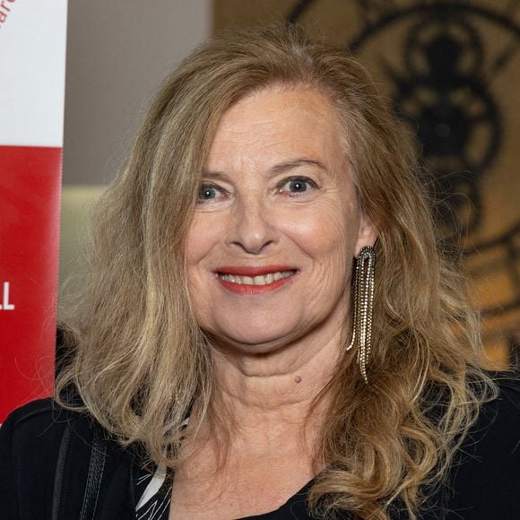 Valérie Trierweiler publie un message sur Instagram pour les 29 ans de son fils Léonard.

Valerie Trierweiler au photocall de la dernière du One-Maman Show "La Famille, Mamma Mia ! !! Zize Dupanier" au théâtre Grévin à Paris, France,. Sebastien Fremont/Bestimage