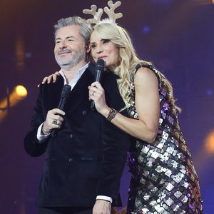 Exclusif - Jérôme Anthony et Élodie Gossuin lors du concert du gala de Noël de l'association Tout le monde contre le cancer fête ses 20 ans diffusé le 24 décembre sur M6 à l'Adidas Aren Porte de la Chapelle à Paris, France, le 4 décembre 2025. © Coadic Guirec/Bestimage