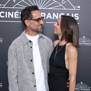 Exclusif - Florent Peyre et Virginie Stref au photocall de la cérémonie de clôture de de la 5ème édition du Festival du Cinéma Français & Gastronomie (7ème art et gastronomie), à à Aix-les-Bains, France, le 6 juin 2026. © Denis Guignebourg/Bestimage