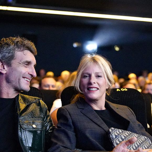 Karin Viard et son mari Manuel Herrero lors de la présentation du film "L'origine du monde" à l'UGC Astoria à l'occasion de la 15ème Edition du Festival Lumière à Lyon
© Sandrine Thesillat / Panoramic / Bestimage