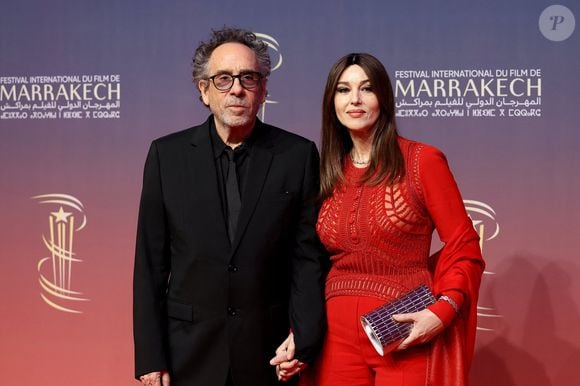Tim Burton, Monica Bellucci au photocall de la cérémonie d'hommage à Sean Penn lors de la deuxième journée du 21e Festival international du film de Marrakech, le 30 novembre 2024 à Marrakech, Maroc. © Dominique Jacovides/Bestimage