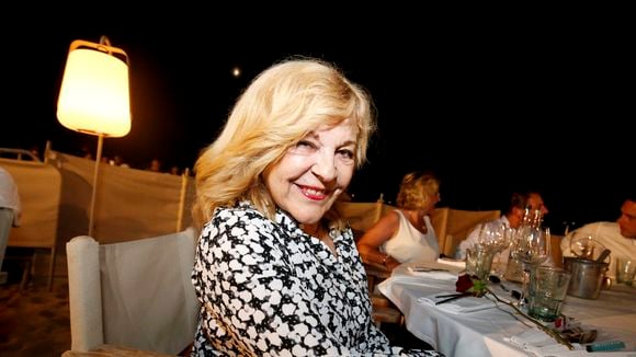 "Il n’y a rien, il n’y a personne" : Avec son mari, Nicoletta passe des vacances paisibles dans un village situé dans le Sud de la France