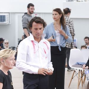 Exclusif - Anne-Elisabeth Lemoine, Bertrand Chameroy sur le plateau de l'émission "C à vous" le 20 mai 2014 lors du 77ème Festival International du Film de Cannes pour une diffusion le 21 mai. © Jack Tribeca / Bestimage