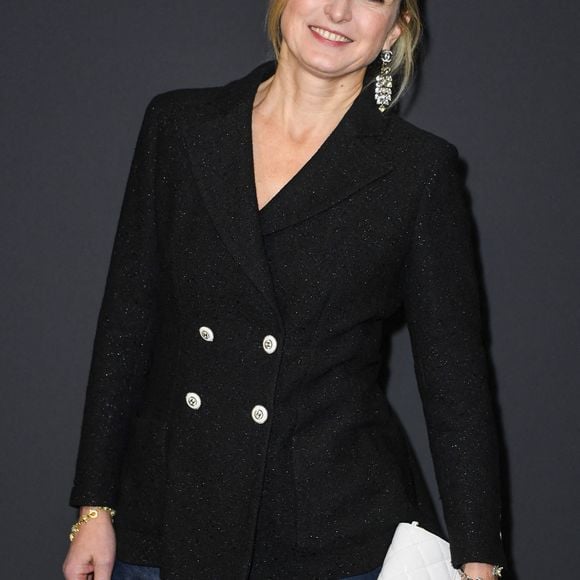 La femme de François Hollande resplendissait en jean et blazer noir
Julie Gayet assiste au Prix André Bazin Cahiers Du Cinéma à La Coupole à Paris, France, le 12 décembre 2024. Photo par Aurore Marechal/ABACAPRESS.COM