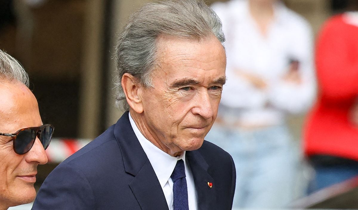 La famille Arnault présente pour Mathilde Favier, ils accompagnent leur collaboratrice et amie de Dior une dernière fois