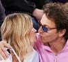 Ensemble depuis plus de vingt ans, ils partagent l'amour du tennis et de la mode.
Mélanie Thierry et son compagnon le chanteur Raphaël dans les tribunes des Internationaux de France de tennis de Roland Garros 2024 à Paris, le 29 mai 2024.
© Moreau / Jacovides / Bestimage