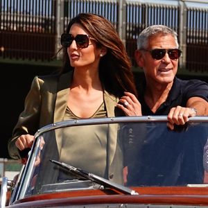 George et Amal Clooney arrivent à Venise lors du 83ème Festival International du Film de Venise (Mostra), à Venise, Italie, le 1er septembre 2026. © Cobra Team/Backgrid/Bestimage
