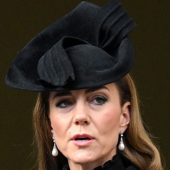 Kate Middleton au Festival du Souvenir de la Royal British Legion, en l'honneur des militaires, le 8 novembre 2025. 

Photo : Julien Burton / Bestimage