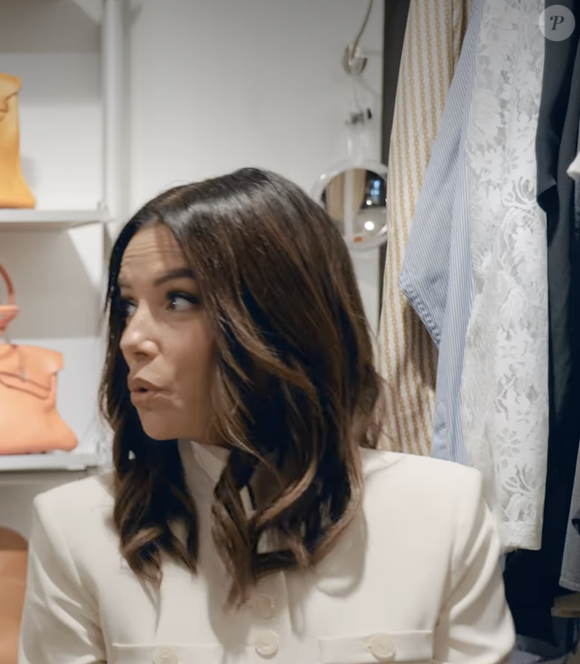 Direction la boutique Michael's Luxury Consignment, temple du luxe de seconde main à Manhattan pour Eva Longoria et la journaliste mode de CNN

Eva Longoria dans une boutique vintage de New York en avril 2026 (Instagram)
