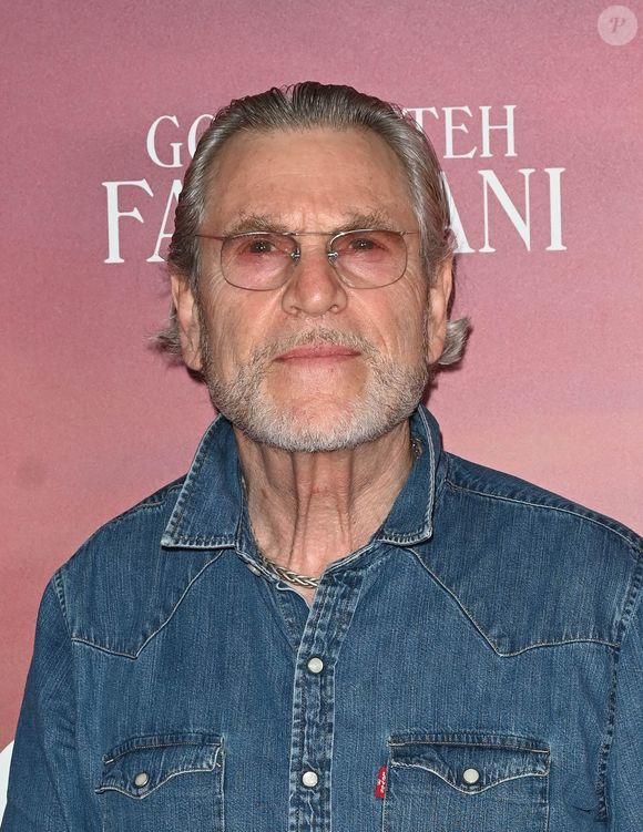 L’acteur s’est fait connaître grâce à ses rôles dans L’Ours et Nikita.

Tchéky Karyo - Avant-première du film "Une comédie romantique" au cinéma Pathé Wepler à Paris le 11 octobre 2022. © Coadic Guirec/Bestimage