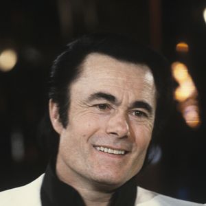 Archives - En France, sur le plateau de l'émission "Champs-Elysées" Alain Barrière. Le 28 avril 1984.
© Jean-Claude Colin via Bestimage