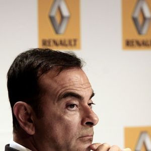 Info - Rachida Dati et Carlos Ghosn visés par un procès pour corruption, à la demande du parquet national financier - Carlos Ghosn et Emmanuel Macron lors d'une conférence de presse pour l'inauguration d'une chaine de production sur le site de Renault Sandouville le 30 septembre 2014.

© Stéphane Lemouton / Bestimage