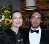Ainsi, avec son fils, Louis, la comédienne se prépare aux funérailles de son ancien amour.
Carole Bouquet et son fils Louis Giacobetti - Soirée du film "Megalopolis" à la Petite Maison Cannes lors du 77ème Festival International du Film de Cannes le 16 mai 2024. © Rachid Bellak/Bestimage