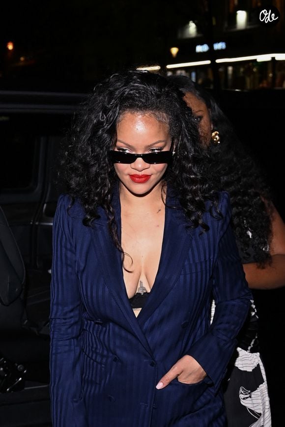 Le couple de stars 

Rihanna arrive au restaurant Cesar Paris après le concert de Céline Dion le 16 septembre 2026. © Gedeon Taieb / Bestimage