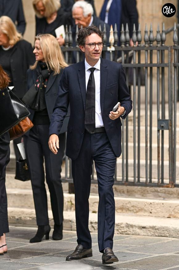 Antoine et Delphine Arnault - Obsèques de Silvita Gallienne (née Baronne Silvita de Posch Pastor) dans l'église Saint-Philippe du Roule à Paris le 9 juin 2026.
Agence / Bestimage