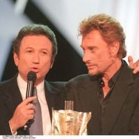 "Il a eu un courage incroyable":  Michel Drucker revient sur la façon dont Johnny Hallyday cachait son état au public avant son départ