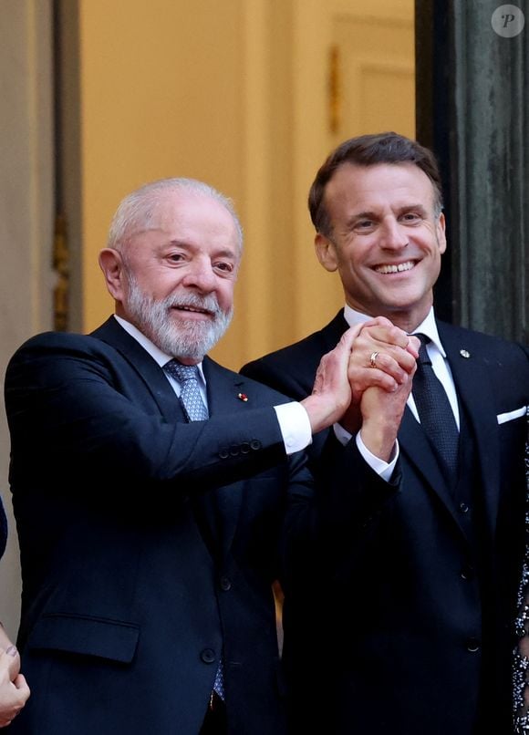 Le président du Brésil Luiz Inácio Lula da Silva, le président Emmanuel Macron - Le président de la République française et sa femme accueillent le président du Brésil et sa femme au palais de l'Elysée pour un dîner d'état à Paris le 5 juin 2025.

© Jacovides / Moreau / Bestimage