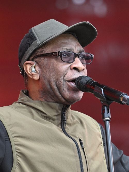"Je refuse de descendre de la scène" : Le concert de Youssou N'Dour à l'Accor Arena interrompu avant la fin