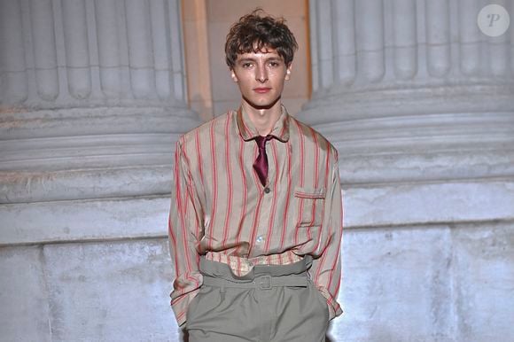 Virginie Efira a aussi retrouvé son beau-frère Vassili Schneider.

Vassili Schneider lors du Photocall du Défilé de mode Saint Laurent Collection Homme Printemps-Été 2026 dans le cadre de la Fashion Week de Paris, France, le 27 janvier 2026.
 
© Olivier Borde / Bestimage