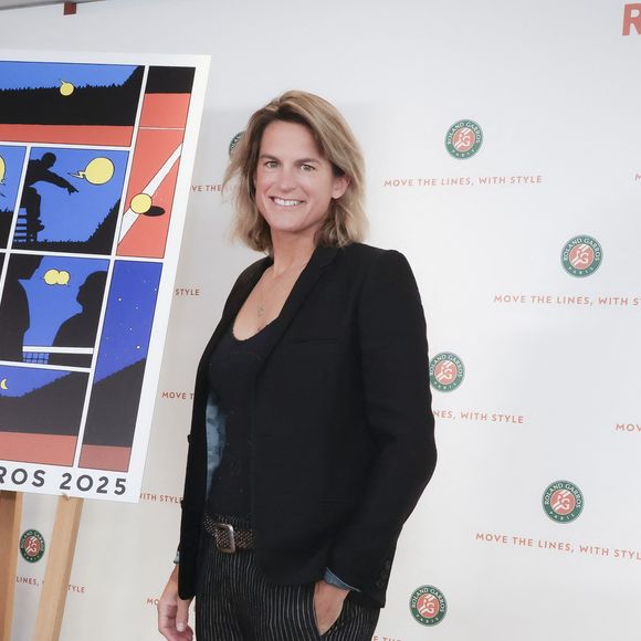Amélie Mauresmo - Conférence de presse Roland Garros 2025 - Paris, France, le 17 avril 2025. © Jack Tribeca / Bestimage