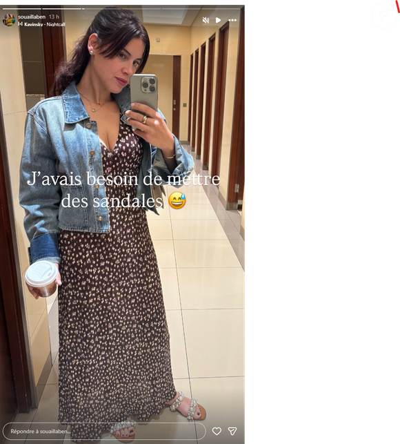 "Et puis un jour, tu te rends compte que ton aîné fait déjà ta taille !", écrit-elle.

Souailla, la femme de Jimmy Mohamed, en vacances à Dubaï avec leurs enfants.