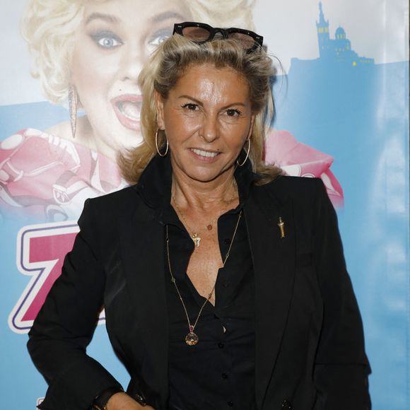 Exclusif - Caroline Margeridon - People au spectacle "Zize Best-Of" au Théâtre des Mathurins à Paris le 30 novembre 2022. © Marc Ausset-Lacroix/Bestimage