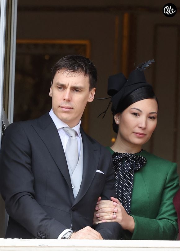 Louis Ducruet et sa femme Marie Ducruet (Chevallier) - La famille princière de Monaco au balcon du palais, à l'occasion de la Fête Nationale de Monaco, le 19 novembre 2025. © Dominique Jacovides/Bestimage