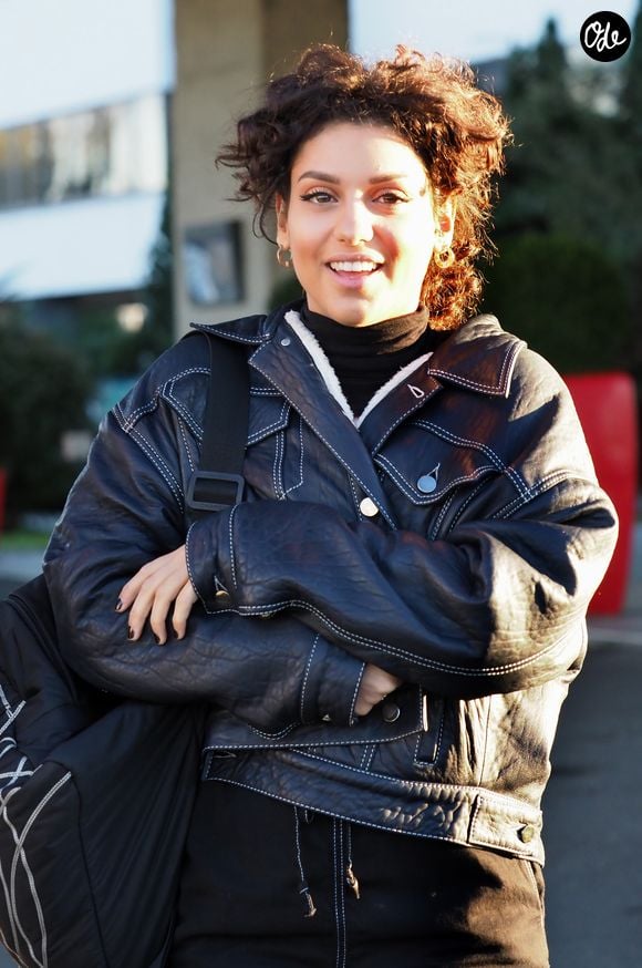 Celle qui se fait désormais appeler par son nom complet, Tal Benyezri, vient de dévoiler un tout nouveau projet très spirituel baptisé "L'Éveil". 

La chanteuse Tal - Les people quittent leur hôtel afin de participer à l'enregistrement du nouveau spectacle des Enfoirés à Bordeaux le 28 janvier 2019.