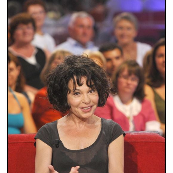 Isabelle Mergault a pris sous son aile une petite fille de 20 mois prénommée Maya dont les parents sont malades. @Angeli