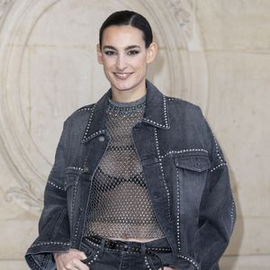 Actuellement à l'affiche d'une série télévisée sur George Sand, elle a déclaré avoir "un amoureux maintenant".

Nine d'Urso au photocall du défilé Christian Dior "Collection Haute Couture Printemps/Eté 2025" au Musée Rodin, lors de la Fashion Week de Paris (PFW), le 27 janvier 2025.
© Olivier Borde/Bestimage