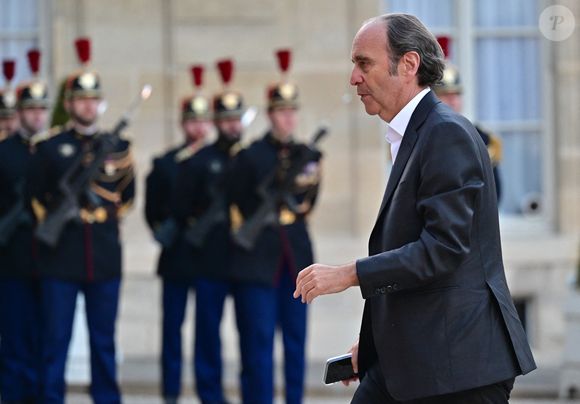 Ce nouvel immeuble de plus de 1 200 m² a été valorisé à hauteur de 12 500 €/m². Xavier Niel a donc déboursé un ticket global de 15 millions d'euros. 

Xavier Niel, Pdg de Iliad au palais de l'Elysée pour un banquet d'état donné en l'honneur de la visite du président de la Mauritanie en France le 15 avril 2026.

© Christian Liewig / Bestimage