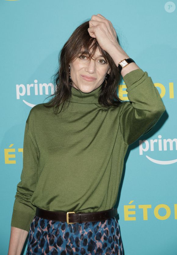 Elle est revenue depuis à Paris

Charlotte Gainsbourg à la première de la série "Etoile" de Prime Video à la Galerie Bourbon à Paris le 23 avril 2025.

© Coadic Guirec / Bestimage