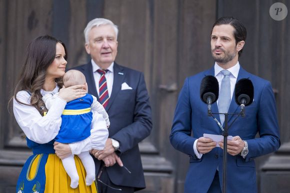 Prince Carl Philip, la princesse Sofia "Hellqvist" de Suède et sa fille la princesse Ines lors de l'"Open Castle Day” dans le cadre de la fête nationale de Suède à Stockholm le 6 juin 2025  Dana Press / Bestimage