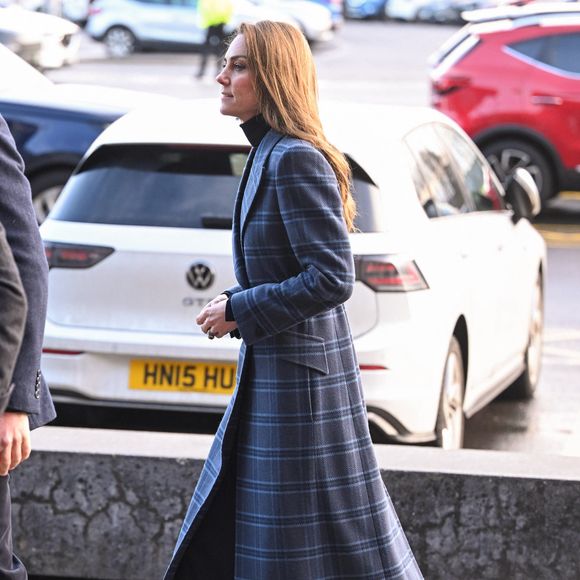 Le prince William, prince de Galles, et Catherine (Kate) Middleton, princesse de Galles, arrivent pour visiter l'Académie nationale de curling à Stirling, Royaume Uni, le 20 janvier 2026. Cover Images via ZUMA Press / Bestimage/Bestimage