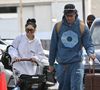Une photo et la légende "deuxième tour" sur Instagram

Vanessa Hudgens et son mari, Cole Tucker, ont été vus arrivant à l'aéroport de Burbank, accompagnés de leur bébé dans une poussette et de leur chien. ©Backgrid USA / Bestimage