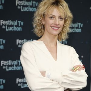 Sara Mortensen pour Astrid et Raphaëlle - Photocall lors de la 24ème édition du festival Tv de Luchon le 11 février 2022. © Christophe Aubert via Bestimage