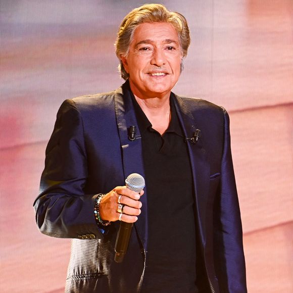 Frédéric François lors de l'enregistrement de l'émission Vivement dimanche présentée par M.Drucker aux studios Rive Gauche, à Paris, France, le 1er octobre 2025. Diffusion sur France 3 le 9 novembre 2025. © Guillaume Gaffiot/Bestimage