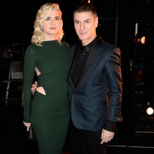 Cécile Cassel et Etienne Daho posant dans les coulisses de la 39e cérémonie des César du cinéma qui s'est tenue au Théâtre du Chatelet à Paris, France, le 20 février 2015. Photo Bernard-Briquet-Gouhier/ABACAPRESS.COM