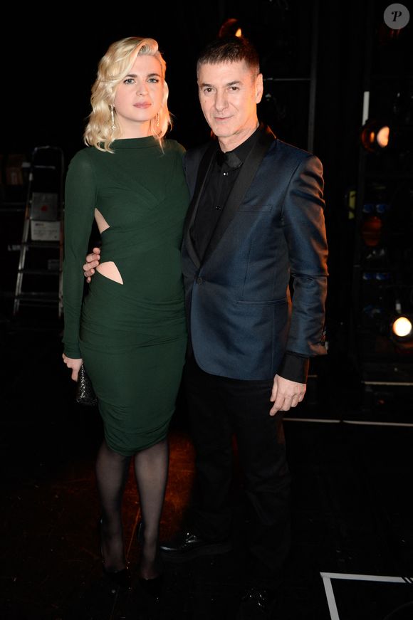 Cécile Cassel et Etienne Daho posant dans les coulisses de la 39e cérémonie des César du cinéma qui s'est tenue au Théâtre du Chatelet à Paris, France, le 20 février 2015. Photo Bernard-Briquet-Gouhier/ABACAPRESS.COM