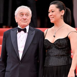 Robert de Niro, Tiffany Chen lors de la cérémonie d'ouverture du 78ème Festival de Cannes à Cannes, France, le 13 mai 2025. Photo par Julien Reynaud/APS-Medias/ABACAPRESS.COM
