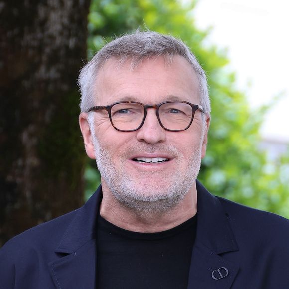 Laurent Ruquier - Photocall avec l'équipe de l'émission de radio "Les grosses têtes" lors de la 17ème édition du Festival du Film Francophone de Angoulême (FFA). Le 29 août 2024
© Coadic Guirec / Bestimage