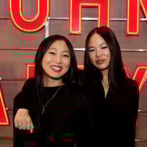 Le chanteur et son épouse Laeticia Hallyday ont ensuite adopté une seconde petite fille baptisée Joy Hallyday

Exclusif - Jade et Joy Hallyday - Vernissage de l'exposition "Johnny Hallyday, l'exposition" au Palais des Expositions à Paris. Le 21 décembre 2023
© Dominique Jacovides / Bestimage